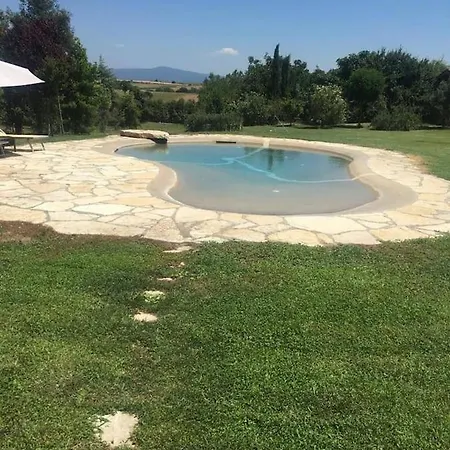 Da Corinne Clery- Il Casale di Coco * La Rocca